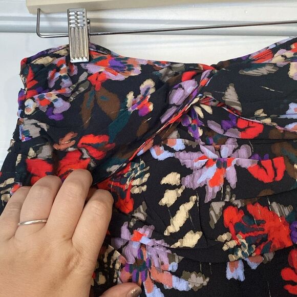 NWT New Zara Floral Print Mini Skirt Size Small - Picture 2 of 7